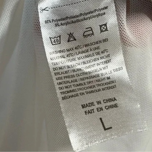 🪷 Elegant White Lace Nightgown - Picture 5 of 5